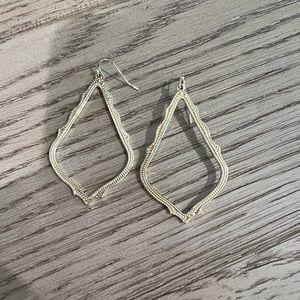 Gold Kendra Scott earrings